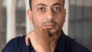 الكاتب عصام عبدالسميع