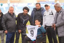 غزل المحلة يكرم الطفل بدر والمهندس وليد خليل يهديه كرسياً كهربائياً