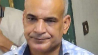 الشاعر حسني البيلي.