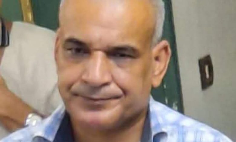 الشاعر حسني البيلي.