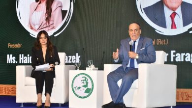 وزير الشباب والرياضة فى منحه ناصر