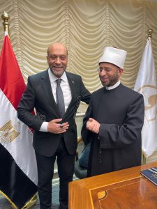 النائب السابق محمود الشامى مع وزير الأوقاف