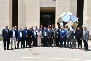 وزير الشباب والرياضة يلتقي مسؤولي مشروع القوافل التعليمية في نسخته الثانية عشرة