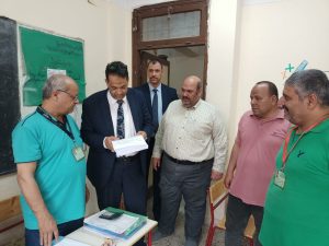 وكيل الوزارة يتفقد لجنة النظام والمراقبة لدبلوم المدارس الفنية الزراعية قطاع طنطا