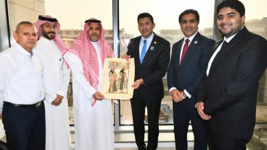 وزير الرياضة يستقبل رئيس الاتحاد الدولي للميني فوتبول