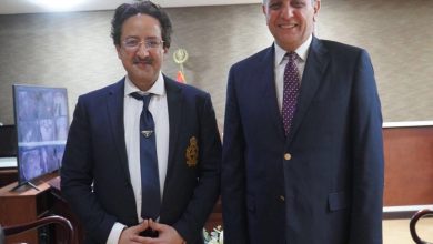 محافظ الغربية،يهنئ دكتور محمود سليم،