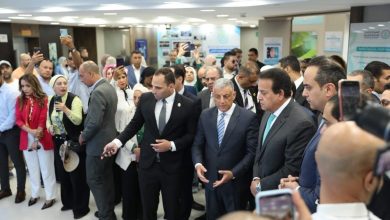 خلال جولته الميدانية للمنشآت الطبية بالإسماعيلية.