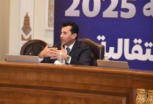 وزير الشباب والرياضة يشهد المائدة المستديرة لحزب "حماة وطن"