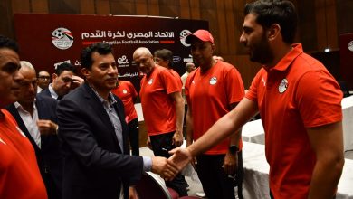 وزير الشباب والرياضة يزور معسكر منتخب ١٧ سنة ويطمئن على استعداداته لكأس العالم