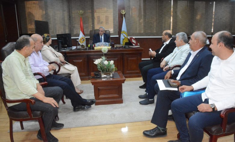 محافظ الغربية