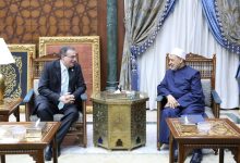 شيخ الأزهر يبحث مع رئيس الجهاز المركزي للتنظيم والإدارة