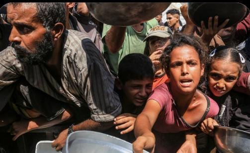 غزة في مفترق العطش: الإنسانية على وشك الانهيار