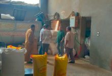 إستمرار الحملات التفتيشية المفاجئة على المحلات بمركز المحلة.