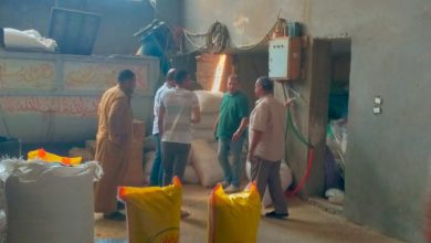 إستمرار الحملات التفتيشية المفاجئة على المحلات بمركز المحلة.