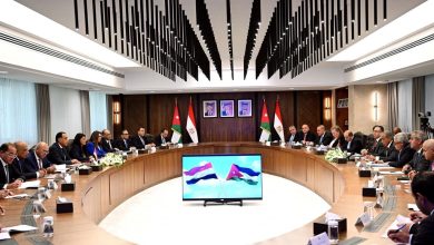 الوزراء المصريون والأردنيون يؤكدون رغبتهم في تعزيز التعاون المشترك في شتى المجالات