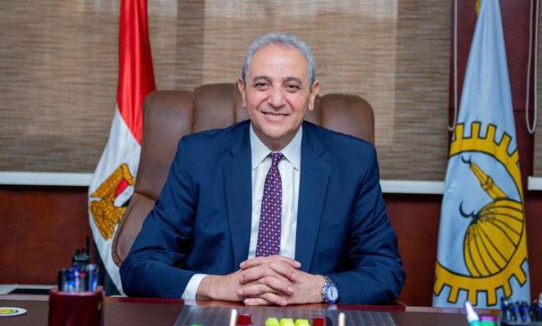 محافظ الغربية يتابع استئناف ترميم عمارات المستعمرة بالمحلة الكبرى بعد لقائه بالأهالي