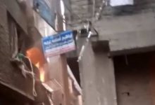 شباب المحلة الكبرى يقتحمون النيران لإنقاذ 5 أطفال من موت محقق