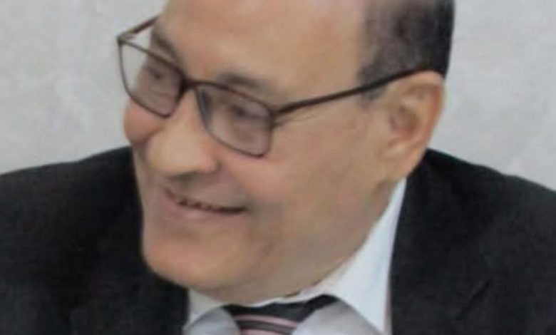 مقاربة نقدية عن المجموعة القصصية" أبناء الشياطين " للشاعر محمد نجيب رؤية د. وحيد زايد