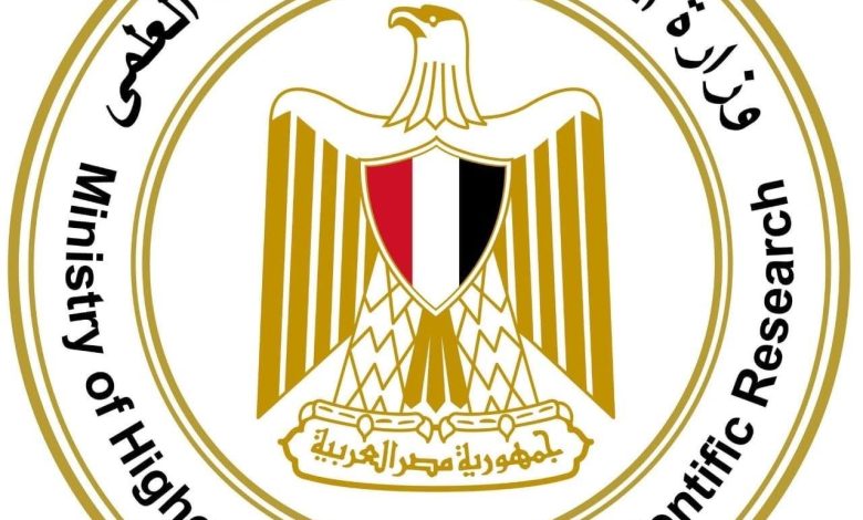 قبول طلاب مدارس المتفوقين للعلوم والتكنولوجيا