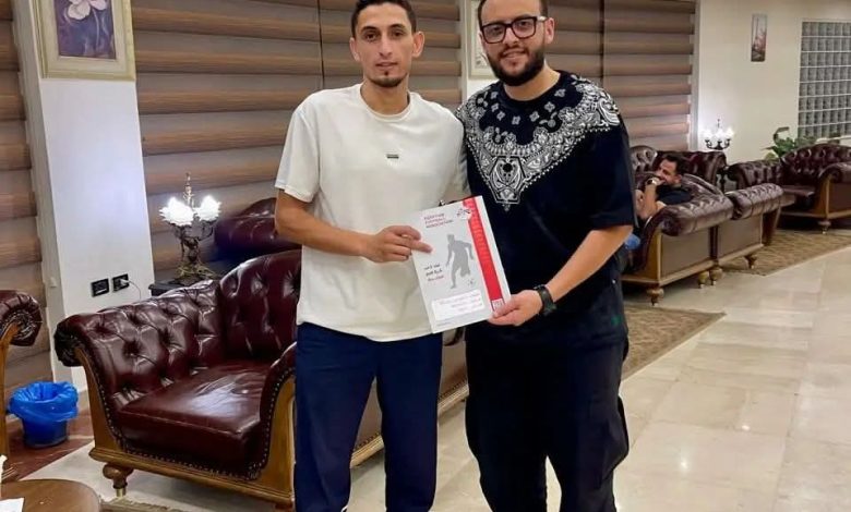 بلدية المحلة يتعاقد مع الفلسطيني عبد الرحمن وشاح استعدادًا لدوري المحترفين