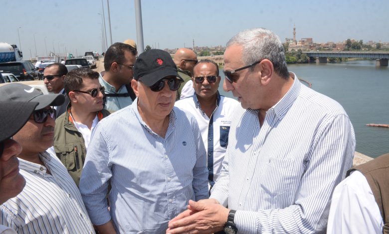 محافظ الغربية ووزير الموارد المائية والري يتفقدان مجرى نهر النيل فرع رشيد بكفر الزيات