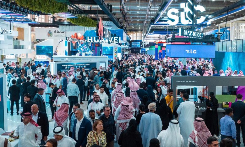 الإتحاد الدولي لملكات الجمال ممثل برئيسه الأستاذ علاء جابر يكرم وزيرة الشؤون الاجتماعية