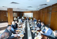 وزير الشباب والرياضة يجتمع بمديري المديريات واللجنة القانونية